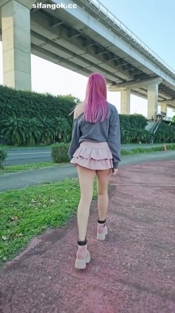 露出调教【小小Q】户外乳夹的秘密 截图5