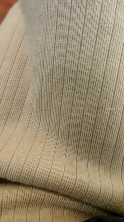 淫荡骚老师【老师在户外】闺蜜助阵野外兜底发骚跳蛋塞逼 截图1