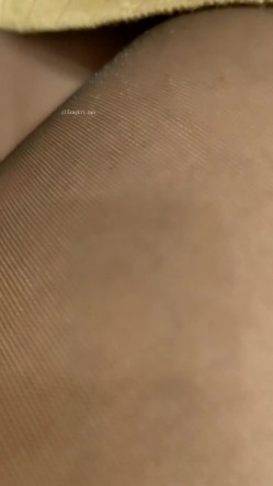 淫荡骚老师【老师在户外】闺蜜助阵野外兜底发骚跳蛋塞逼 截图16