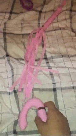 变态冷S各种情趣用品虐待调教大学妹子,玩高潮了不停的打自己的脸说：我是骚货,臭婊子！国语对白！ 截图15