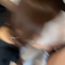 超顶级绿帽博主，【暖暖小淫妻】下，看老婆被各单男干，95年的，超级骚，还有3P 截图5