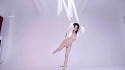 极品女神上流御姐女人味十足阿伦(维拉语梦)日月俱乐部顶级空中裸体瑜伽笑容超甜 截图1