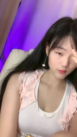 绿播小仙女下海！首次漏B自慰~【井井】扣穴自慰！撸到肾虚 截图1