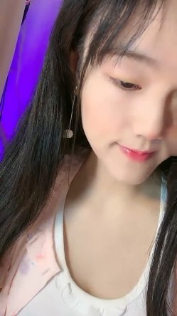 绿播小仙女下海！首次漏B自慰~【井井】扣穴自慰！撸到肾虚 截图3