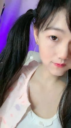 绿播小仙女下海！首次漏B自慰~【井井】扣穴自慰！撸到肾虚 截图10