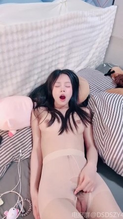 ️极品河南小妞和男友的同居性爱【小星星】口交 足交 女上位啪啪 贵在真实 截图12