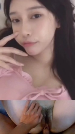 【清纯女神】皮肤犹如婴儿般粉，大蜜桃臀被拍红了，肏得两只大白兔上下晃动，真刺激哇！ 截图1