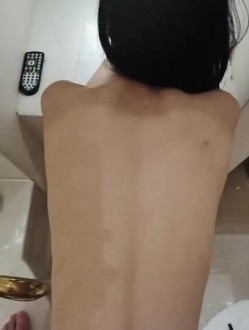 高颜值S级身材反差拜金网红美女空姐冰儿兼职模特被有钱老板包养自拍各种不雅视频 截图3