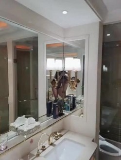 高颜值S级身材反差拜金网红美女空姐冰儿兼职模特被有钱老板包养自拍各种不雅视频 截图13