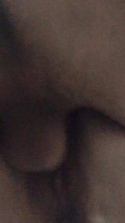 实力调教小母狗，扶墙后入，用力操得小美女嗷嗷叫，快要冲刺时狠狠抽插，射到她子宫里！ 截图9