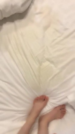 大哥们，【女大学生羊羊】下海， 很少有时间来直播的，值得一观，一秒钟带你梦回学生时代 截图16