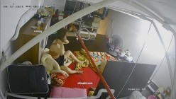 【极品稀缺 ️破解摄像头】极品服务员宿舍日常 ️小姐姐年轻美乳好坚挺 穿搭职业装制服很有气质 距离超近 高清1080P版 截图2