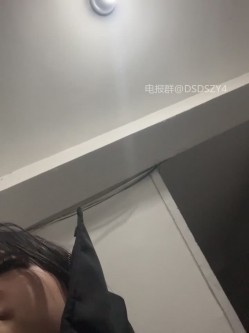 ️精神小妹【chunxiaoquqn】新晋精神小妹团播、几个年轻闺蜜一起下海赚钱 截图3