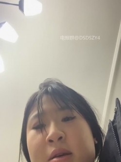️精神小妹【chunxiaoquqn】新晋精神小妹团播、几个年轻闺蜜一起下海赚钱 截图10