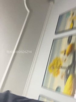️精神小妹【chunxiaoquqn】新晋精神小妹团播、几个年轻闺蜜一起下海赚钱 截图13