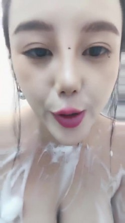 气质少妇巨乳【90大姨子】霸气背纹BBW，深喉内射又肛塞，露脸性爱全程高能 截图3