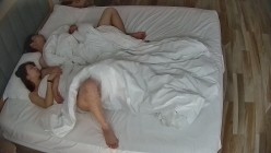 情趣酒店 顶级清纯女友 绝对校花级 好漂亮 男友插的很用力 截图5