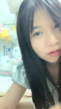在校女大学生，【波波涩涩】，这个岁数看起来好小，含苞待放的小花骨朵，青涩，少女的逼无需多言，美爆了 截图15