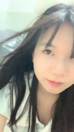 在校女大学生，【波波涩涩】，这个岁数看起来好小，含苞待放的小花骨朵，青涩，少女的逼无需多言，美爆了 截图16
