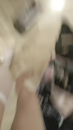 170CM模特身材御姐！难得小奶狗炮友操逼！足交跳蛋自慰，骑在身上很主动，小伙驾驭不了 截图6