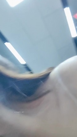 新人~学妹暑期兼职！【美少女圆】颜值明星一样~下海了，这腰线，大白臀，看的人秒硬，想插入进去爽一下 截图5
