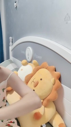 新人~学妹暑期兼职！【美少女圆】颜值明星一样~下海了，这腰线，大白臀，看的人秒硬，想插入进去爽一下 截图12