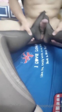 台湾天然美胸熟女人妻中出女王「Jixxielee」「骚猫儿」OF私拍 截图4