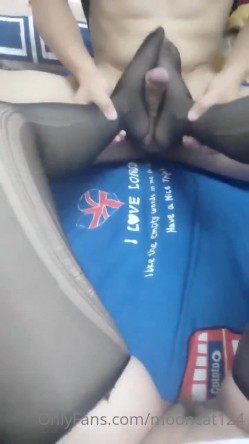 台湾天然美胸熟女人妻中出女王「Jixxielee」「骚猫儿」OF私拍 截图5