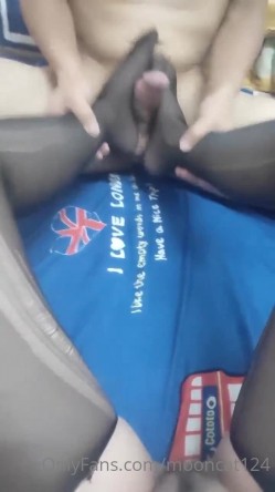 台湾天然美胸熟女人妻中出女王「Jixxielee」「骚猫儿」OF私拍 截图12