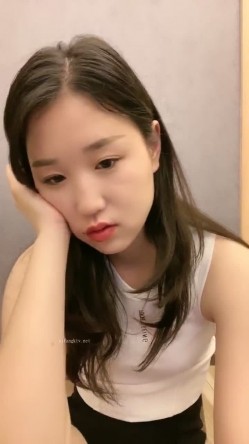 长腿校花，清纯天花板，近期热门， 【一朵喇叭花】 截图10