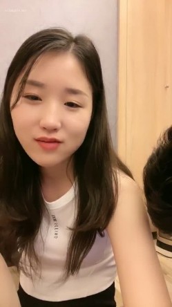 长腿校花，清纯天花板，近期热门， 【一朵喇叭花】 截图15