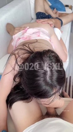 广州绿帽夫妻，【及时行乐】线下淫乱付费福利，阳台前啪啪，前后夹击极品少妇！ 截图6