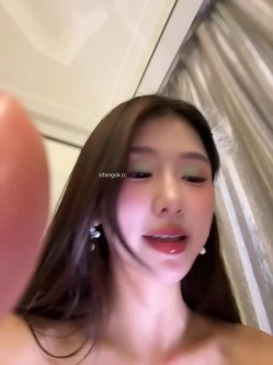 ST开票 人气女神【nidekikibabe】教室 楼梯口 新娘 小狗 美女白领 各种角色扮演要 ️爆菊 喷水 截图16