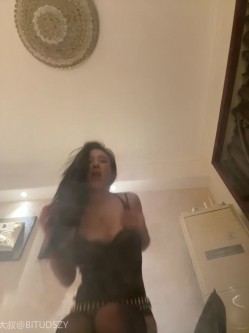 新晋主播【Manson13333】高颜值极品御姐主播！制服丝袜、自慰裸舞撩人心弦 截图13
