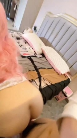 淫荡反差母狗 极品尤物小浪货 一线天白虎美B，翘起美臀长驱直入，平时看她一本正经的样子 没想到床上这么风骚淫荡 截图8