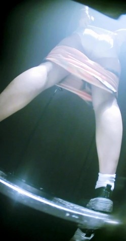 夜总会酒吧女厕后拍各种黑丝高跟 美女如云 黄毛妹子月经流量大屁股染成了大红桃 截图13
