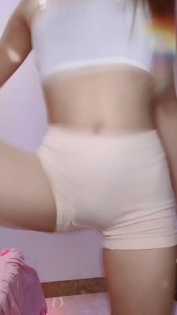 网红泄密！快手20多万粉丝被TA的舞蹈主播【nier】大尺度定制私拍，皮裤裸舞顶胯M腿掰B挑逗~相当炸裂 截图8