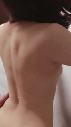 高端泄密 反差婊工厂老板娘人妻燕子与隔壁老王淫乱记录做爱的过程 截图3