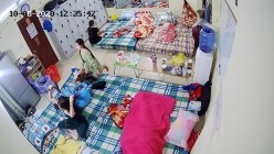 监控偷拍缅北电信诈骗公司女员工集体大通铺睡觉 ️有业绩才能回家 截图5