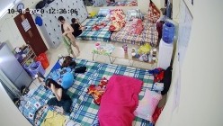 监控偷拍缅北电信诈骗公司女员工集体大通铺睡觉 ️有业绩才能回家 截图8