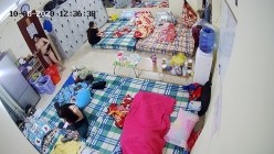 监控偷拍缅北电信诈骗公司女员工集体大通铺睡觉 ️有业绩才能回家 截图12