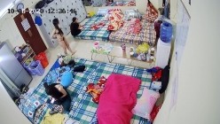 监控偷拍缅北电信诈骗公司女员工集体大通铺睡觉 ️有业绩才能回家 截图13