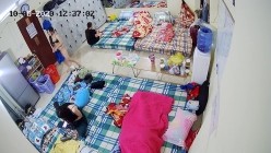 监控偷拍缅北电信诈骗公司女员工集体大通铺睡觉 ️有业绩才能回家 截图15