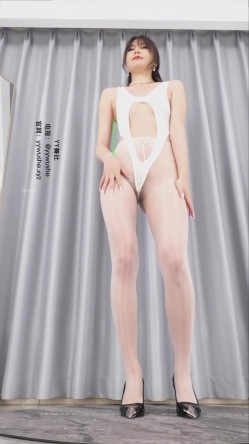 YY舞社【茹雪】激情艳舞，正常视角，痴汉视角，露脸露奶露逼 截图3