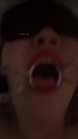 超精品泄密 高颜值学妹吕萌被男友开发调教 为爱踮脚终为性奴 三位小情侣玩的真花 口爆颜射小美女尽显淫态 截图15