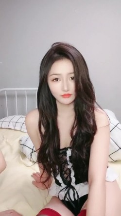 校花女神被干了~【大鸭梨】多场啪啪~狂射！无毛白虎，馒头逼，美艳动人精彩！ 截图2