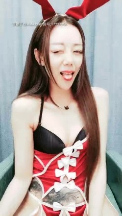 〖挑战全网喷水最多〗喷水女皇兔女郎大黑牛玩穴 约操帅哥粉丝爆插通三穴中出 敏感体质狂喷高潮 截图5