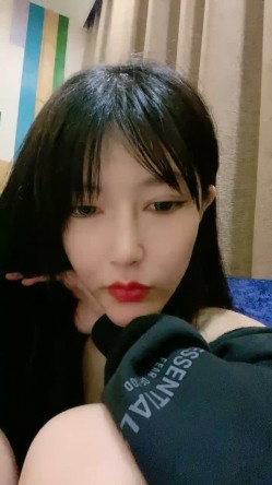 【七囍少女】颜值不错美少女对着镜头揉动自己的蝴蝶逼 言语放浪好风骚哦 截图8