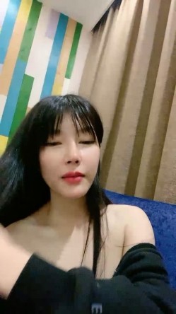 【七囍少女】颜值不错美少女对着镜头揉动自己的蝴蝶逼 言语放浪好风骚哦 截图9