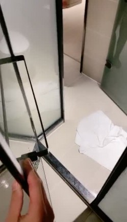 【喝尿母狗】听话的女奴把自己的闺蜜贡献给自己的主人 闺蜜被男主啪啪了 截图2